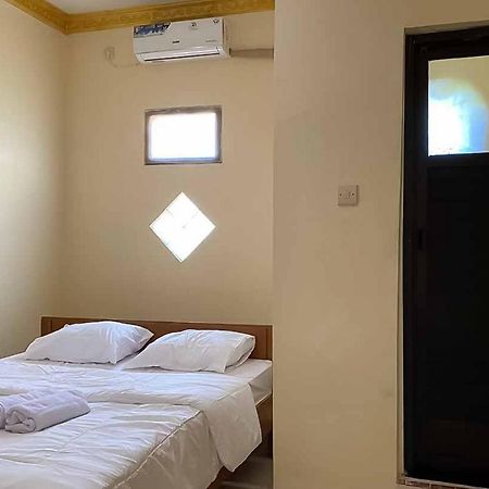 Palace Syariah Homestay Redpartner Banyuwangi  Esterno foto