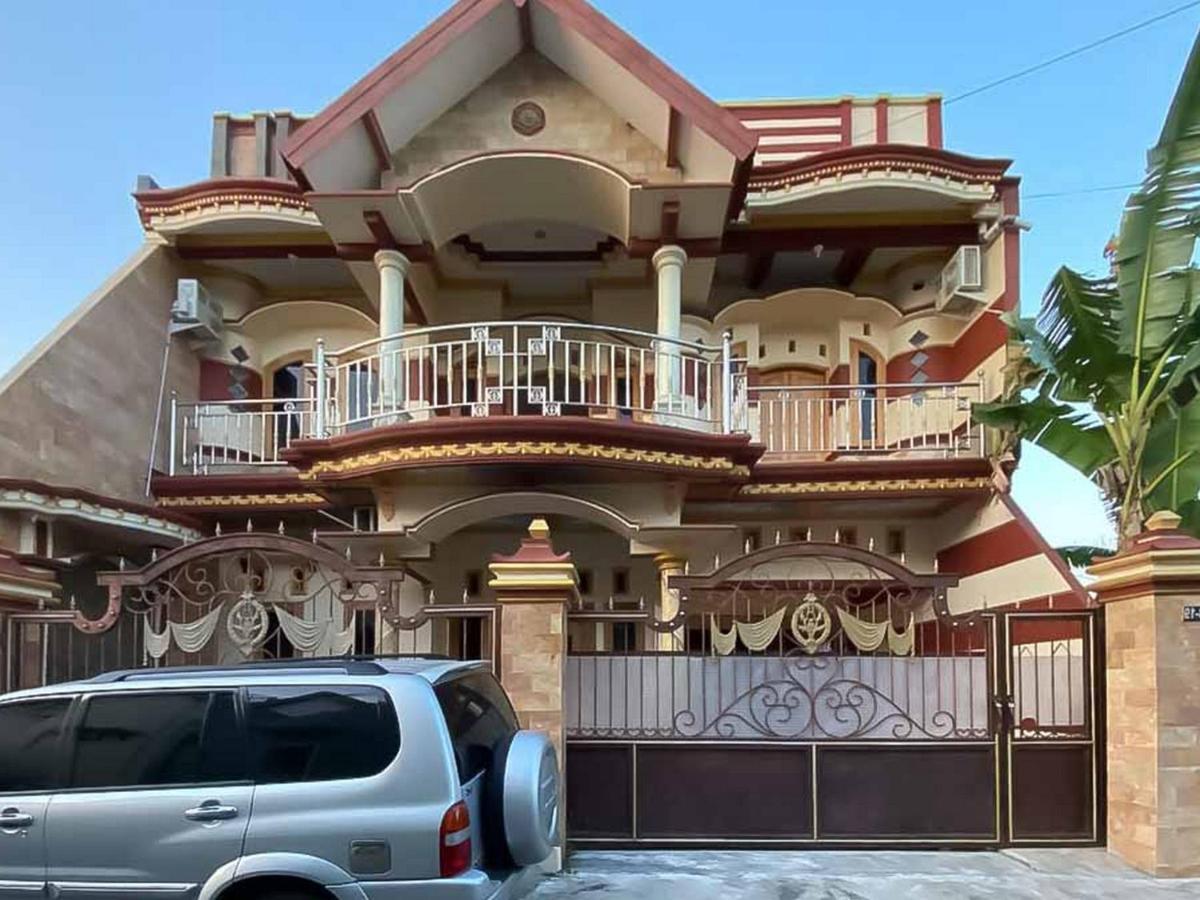 Palace Syariah Homestay Redpartner Banyuwangi  Esterno foto